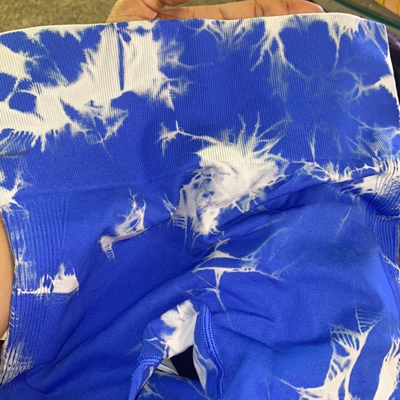NEW INVENTORY 🏀Tie Dye Seamless Sports Leggings🏀 - Picture 6 of 8